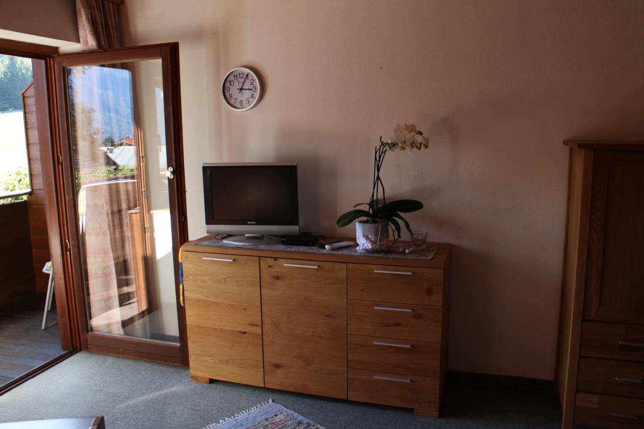 Apartamento Haus Thaler Obsteig Habitación foto